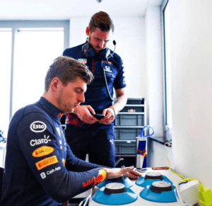 Max Verstappen reflexoefeningen 